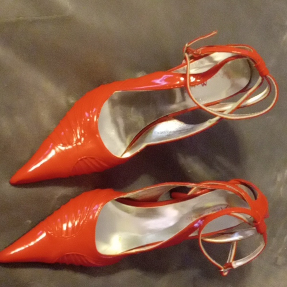 Women's shoes